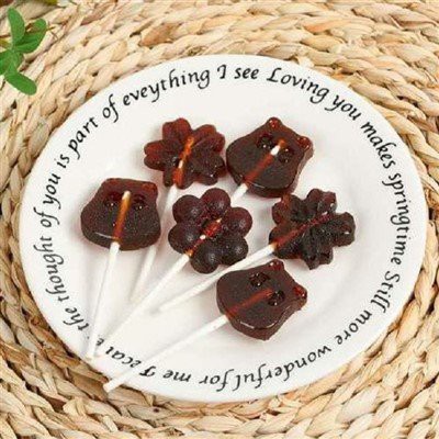 Kriaušių skonio kietieji saldainiai